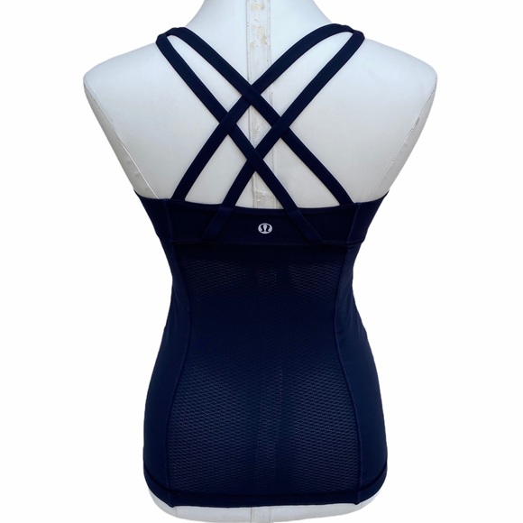 Lululemon Energy Tank in Paisley Inkwell size 2 - Picture 3 of 13